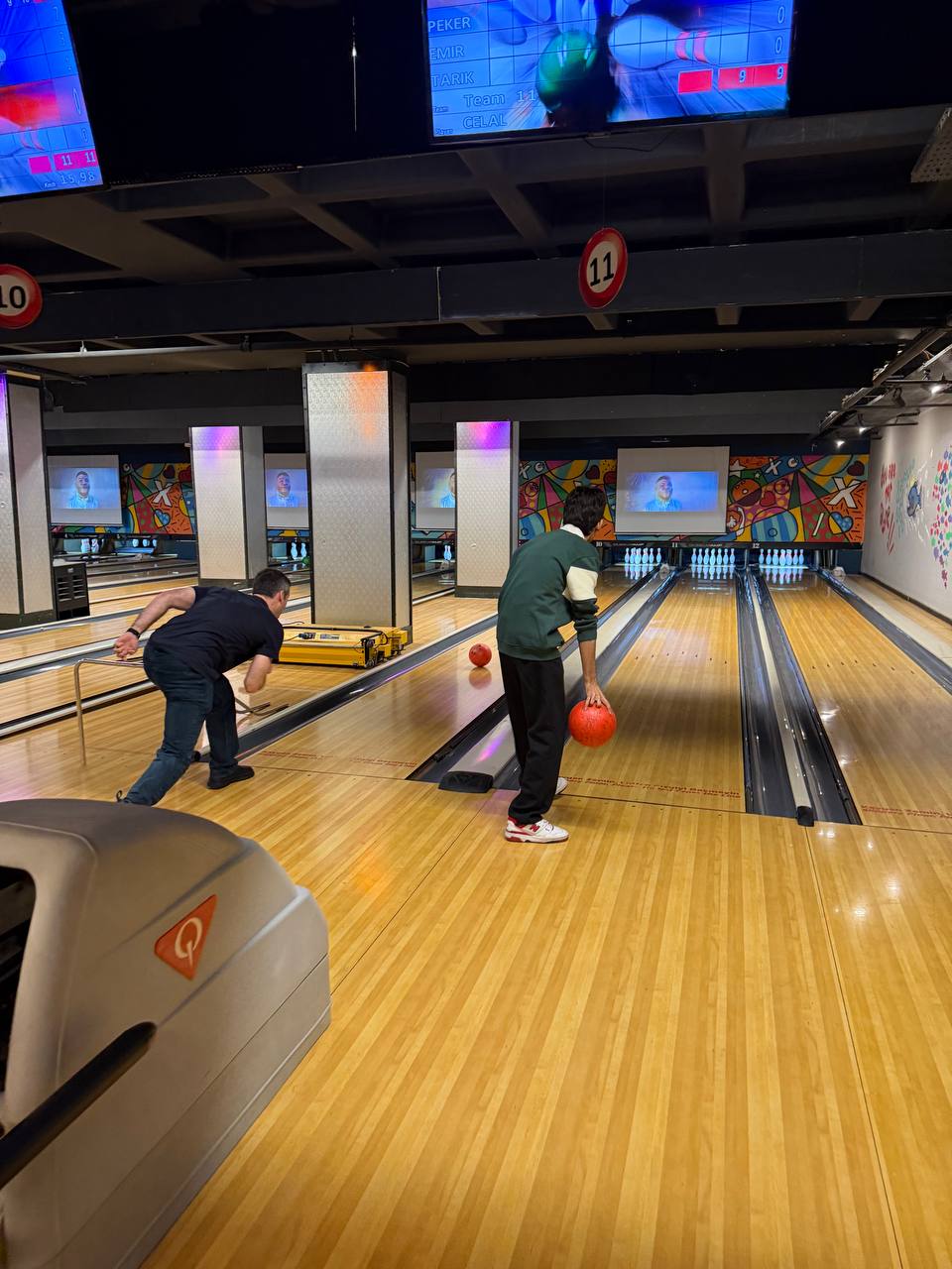 Artifact Office Life 2